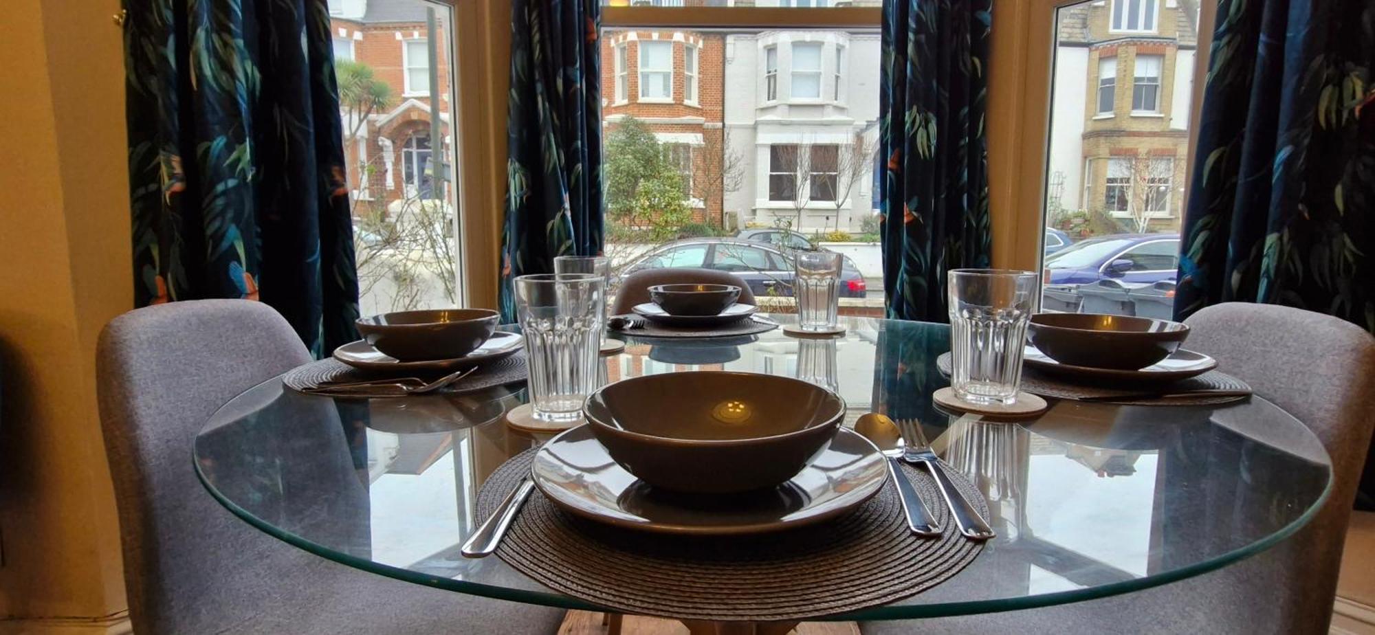 ロンドンCharming Flat In Wimbledonアパートメント エクステリア 写真